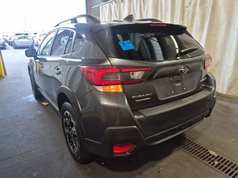Used 2023 Subaru Crosstrek 2.0i Premium AWD/4WD image 2