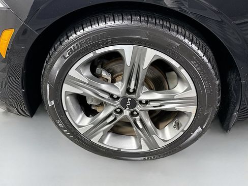 Certified 2022 Kia K5 LXS AWD/4WD image 32