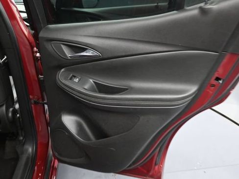 Used 2023 Buick Encore GX Select w/ Sport Touring Package FWD image 31
