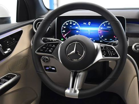 New 2026 Mercedes-Benz GLC 300 4MATIC image 24