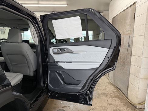 New 2026 Ford Explorer Platinum AWD/4WD image 24