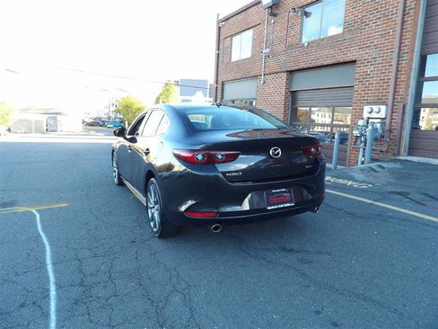 Used 2022 MAZDA MAZDA3 s image 5