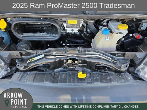 Used 2025 RAM ProMaster 2500 w/ Convenience Group FWD image 14