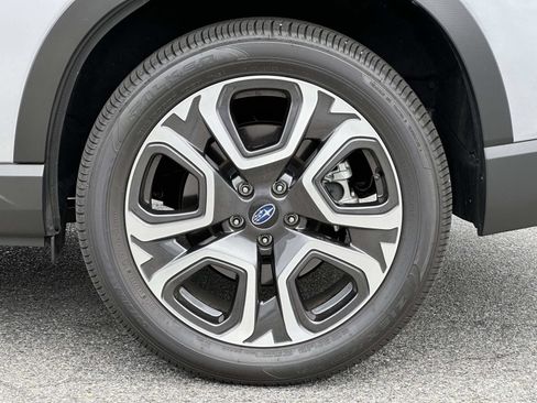 Certified 2025 Subaru Ascent Limited AWD/4WD image 17