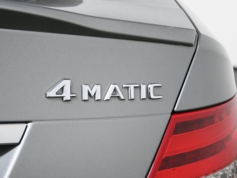 Used 2013 Mercedes-Benz C 300 4MATIC Sedan image 38