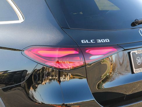 New 2026 Mercedes-Benz GLC 300 4MATIC image 11