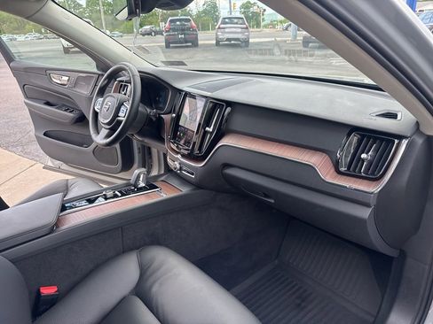Certified 2024 Volvo XC60 B5 Plus AWD/4WD image 34