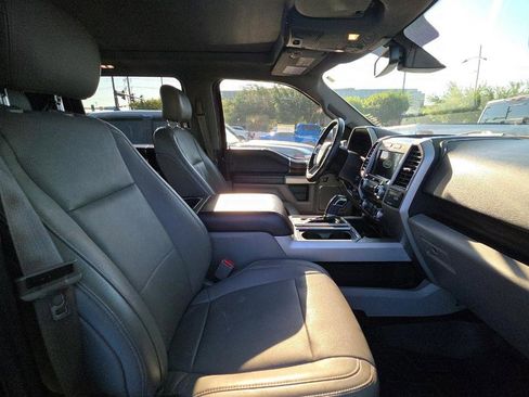 Used 2017 Ford F150 Lariat w/ Equipment Group 502A Luxury AWD/4WD image 16