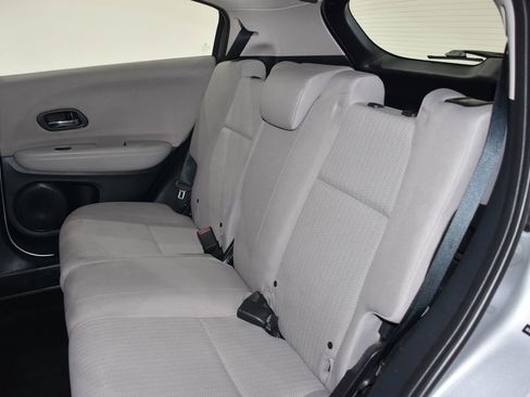 Used 2018 Honda HR-V LX image 26