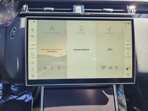 New 2026 Land Rover Range Rover Velar Dynamic SE image 17