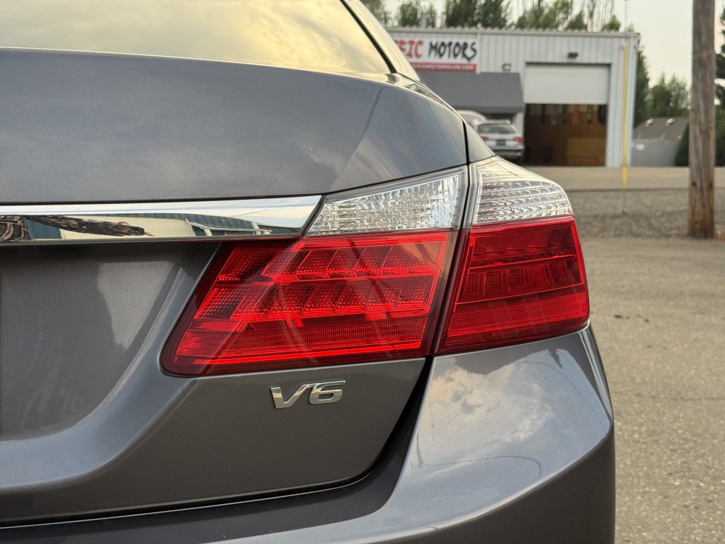 Used 2013 Honda Accord EX-L image 33