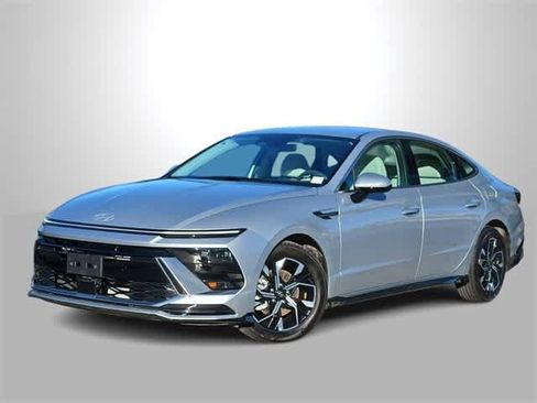 Certified 2025 Hyundai Sonata SEL image 1