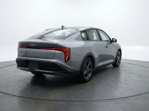Used 2025 Kia K4 FWD image 9