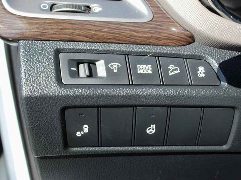 Used 2017 Hyundai Santa Fe Sport w/ 2.4L Tech Package 04 image 14