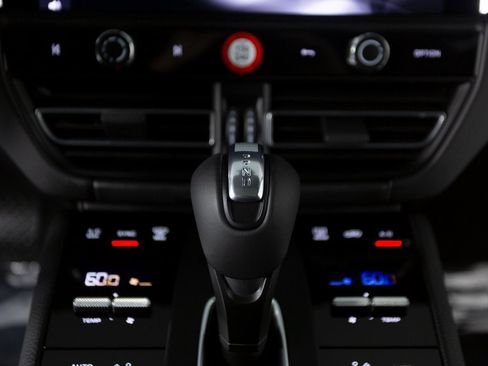 New 2026 Porsche Macan S image 20