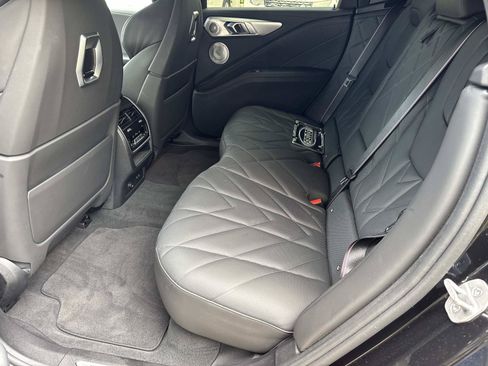 Used 2023 BMW XM AWD/4WD image 14