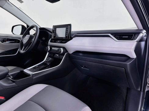 Certified 2022 Toyota RAV4 XLE Premium AWD/4WD image 30