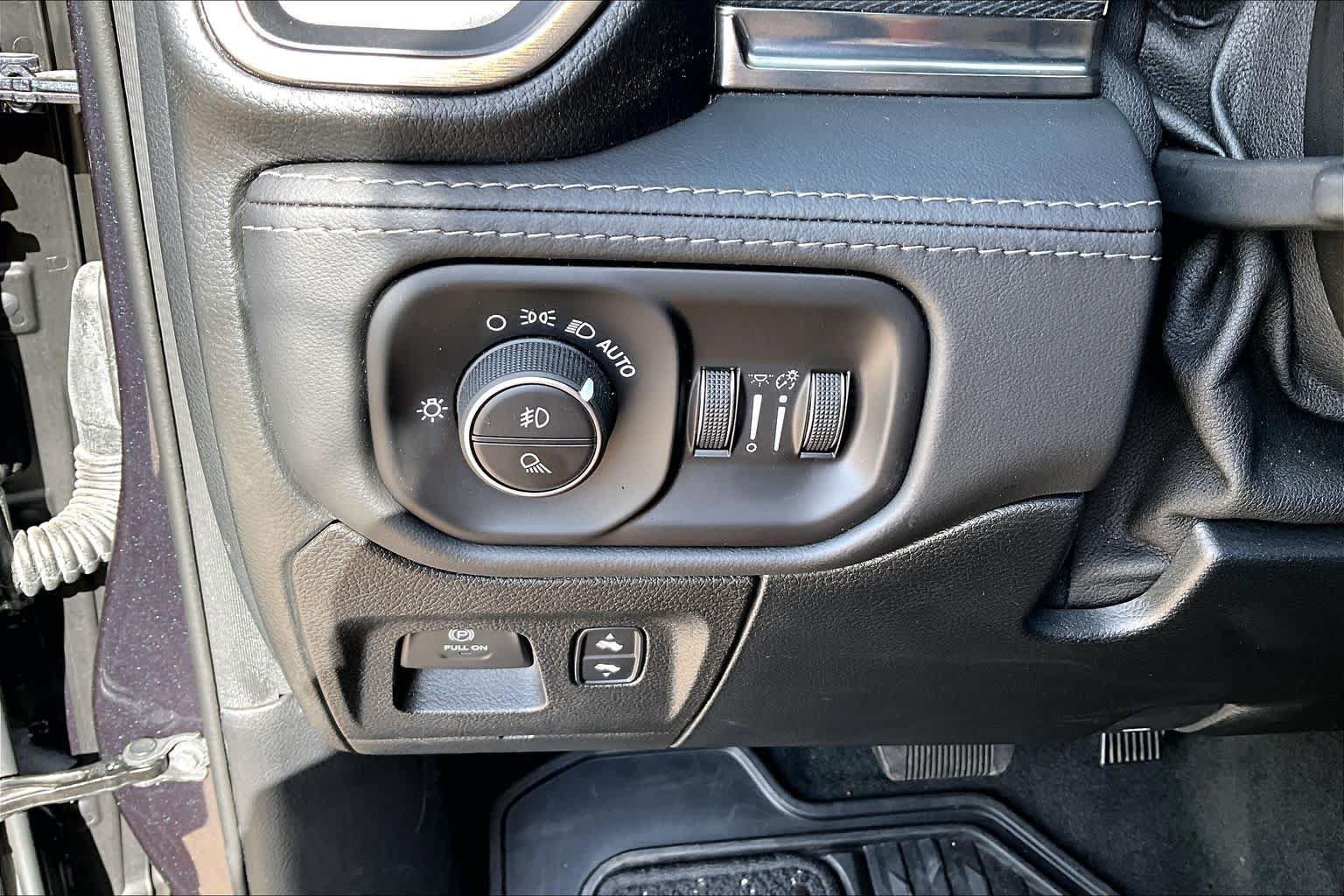 Used 2021 RAM 1500 Limited AWD/4WD image 22