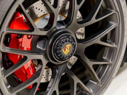 Used 2016 Porsche 911 Targa 4 GTS AWD/4WD image 40