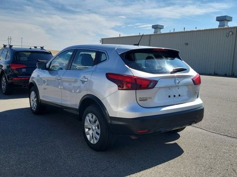 Used 2018 Nissan Rogue Sport S AWD/4WD image 3