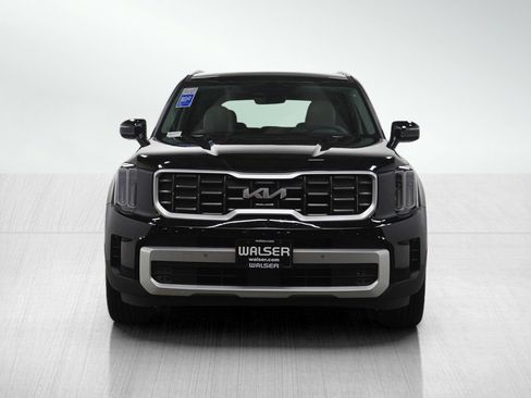 Used 2025 Kia Telluride SX w/ SX Captain's Chair Package image 9