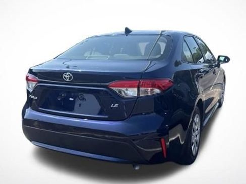 Used 2020 Toyota Corolla LE FWD image 2