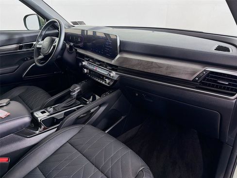 Used 2025 Kia Telluride EX X-Line AWD/4WD image 31