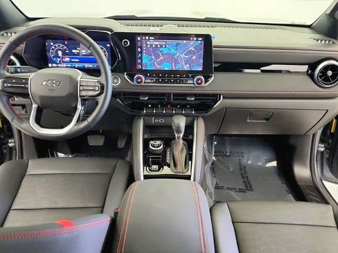 Used 2026 Chevrolet Colorado Z71 w/ Technology Package AWD/4WD image 26