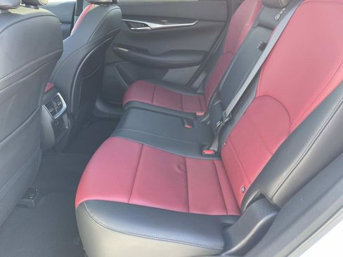 Used 2024 INFINITI QX50 Sport image 10