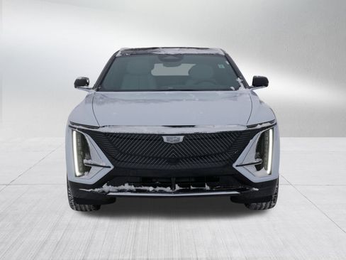 New 2026 Cadillac Lyriq Luxury image 2