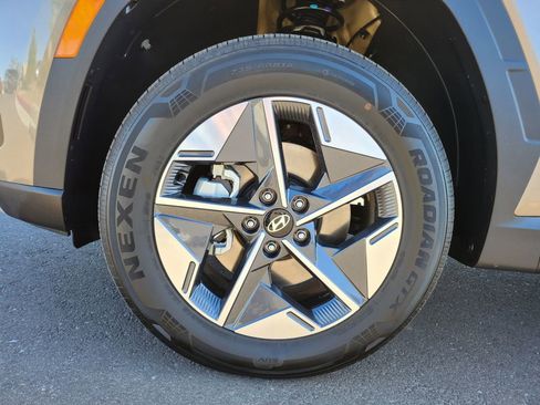 Used 2025 Hyundai Tucson SEL AWD/4WD image 35