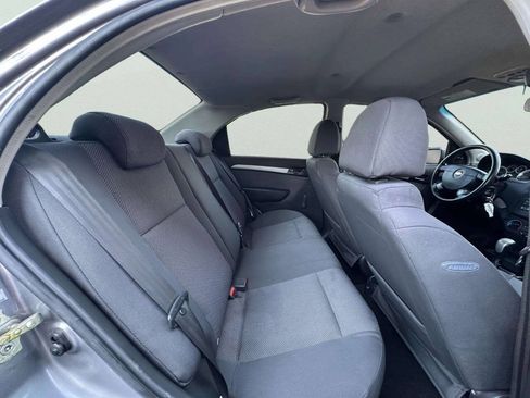 Used 2011 Chevrolet Aveo LT FWD image 18