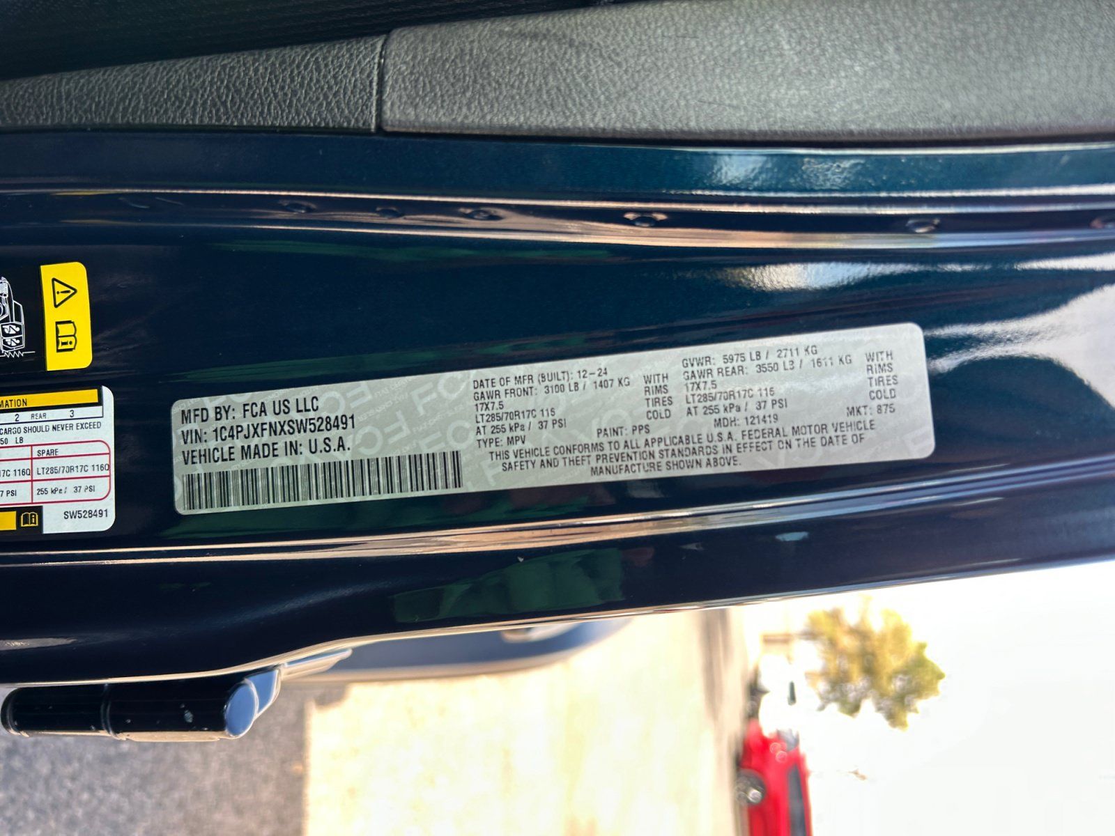 Used 2025 Jeep Wrangler Unlimited Rubicon AWD/4WD image 25