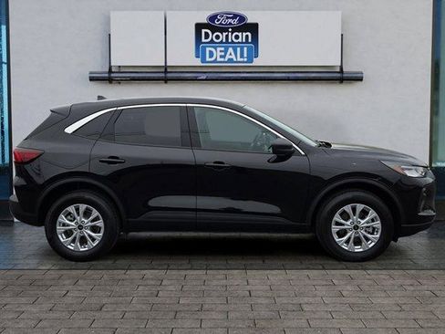 Certified 2024 Ford Escape Active AWD/4WD image 2