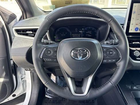 Used 2026 Toyota Corolla Cross XSE w/ Convenience Package image 14