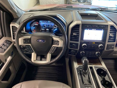 Used 2019 Ford F150 Lariat w/ Equipment Group 502A Luxury image 11