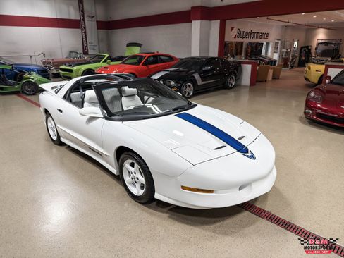 Used 1994 Pontiac Firebird Coupe RWD image 50