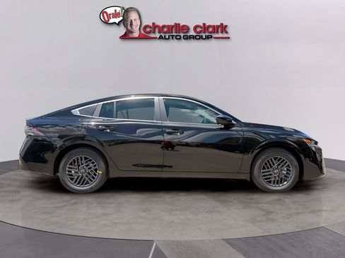 New 2026 Nissan Sentra SV w/ Floor Mat Package FWD image 6