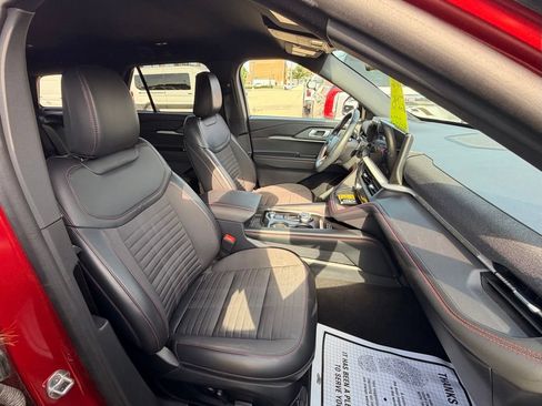 Used 2025 Ford Explorer ST-Line AWD/4WD image 23