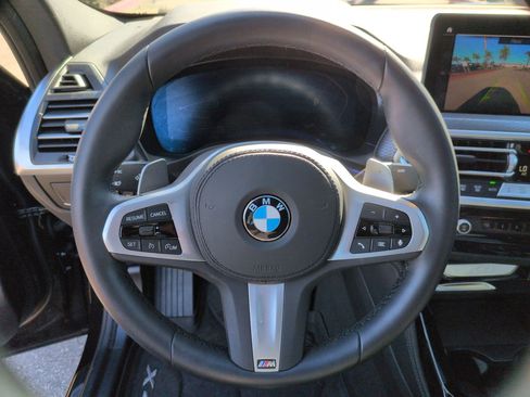 Used 2025 BMW X4 xDrive30i w/ M Sport Package image 18