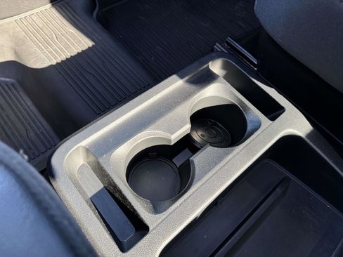 Used 2020 Ford Explorer XLT w/ Equipment Group 202A image 11