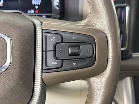 Used 2023 GMC Yukon Denali w/ Advanced Technology Package image 31