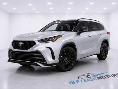 Used 2023 Toyota Highlander XSE