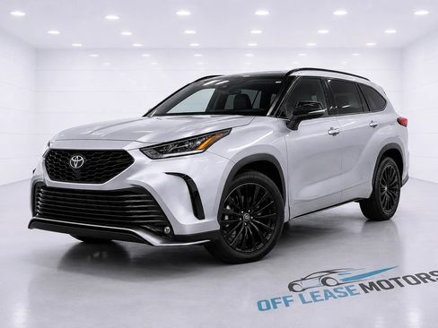 Used 2023 Toyota Highlander XSE AWD/4WD image 1