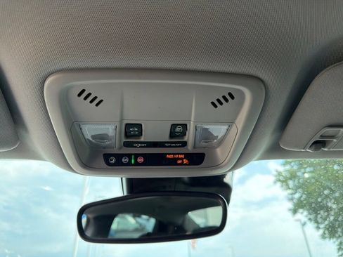 Used 2022 Chevrolet Malibu Premier FWD image 30