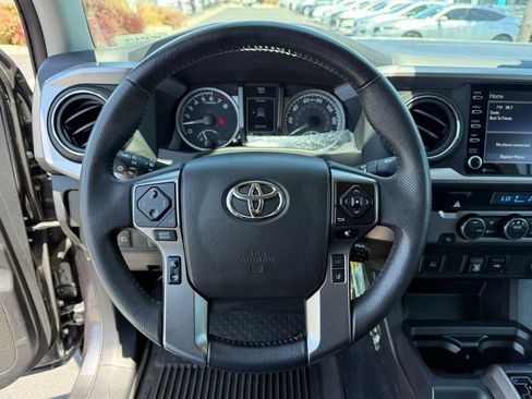Certified 2022 Toyota Tacoma SR5 RWD image 21