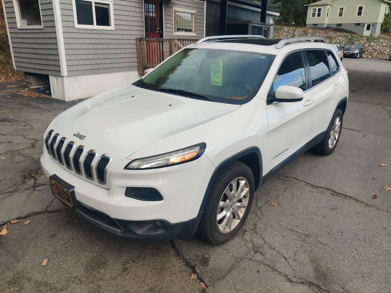 Used 2015 Jeep Cherokee Limited AWD/4WD image 2