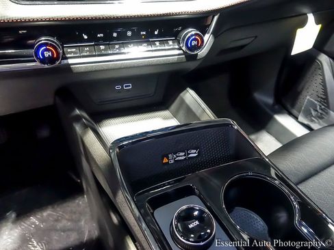 New 2026 Chevrolet Equinox RS w/ Safety and Technology Package image 22