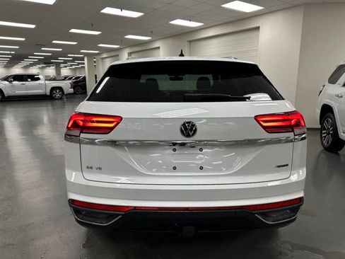 Used 2023 Volkswagen Atlas Cross Sport SE w/ Panoramic Sunroof Package AWD/4WD image 6