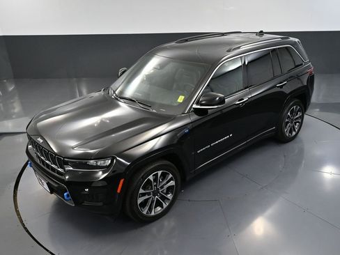 Used 2022 Jeep Grand Cherokee Overland w/ Luxury Tech Group IV image 66